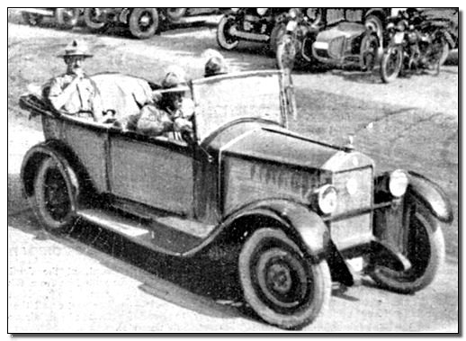 1933-wj4-teleki-in-car.jpg (51012 bytes)