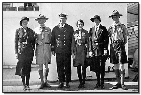calgaric01-family.jpg (48908 bytes)